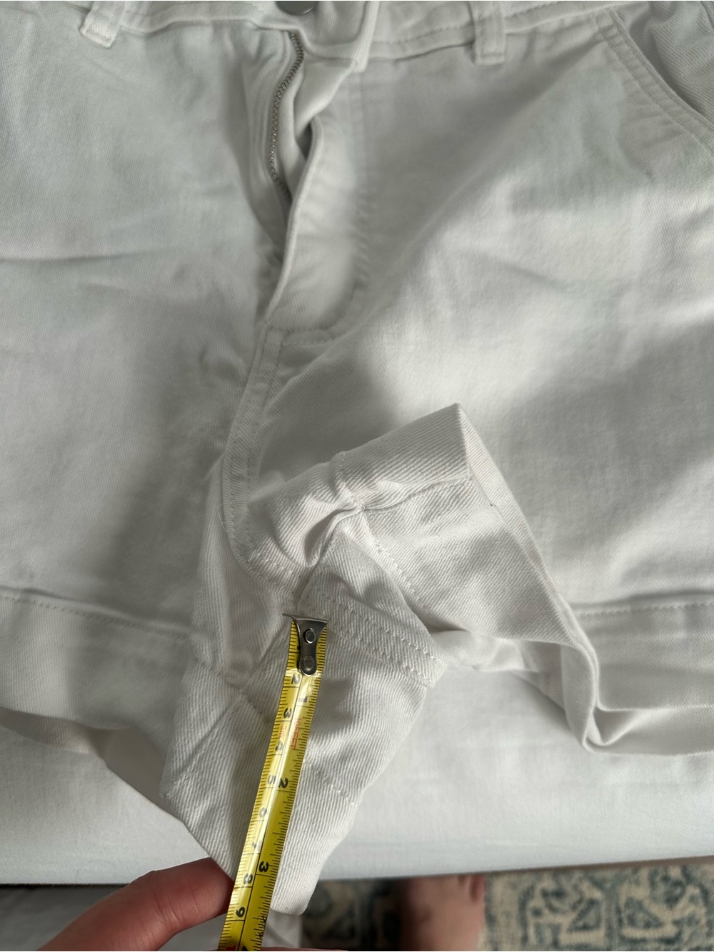 Everlane White High-Rise Women's Shorts with Pockets - Picture 4 of 4